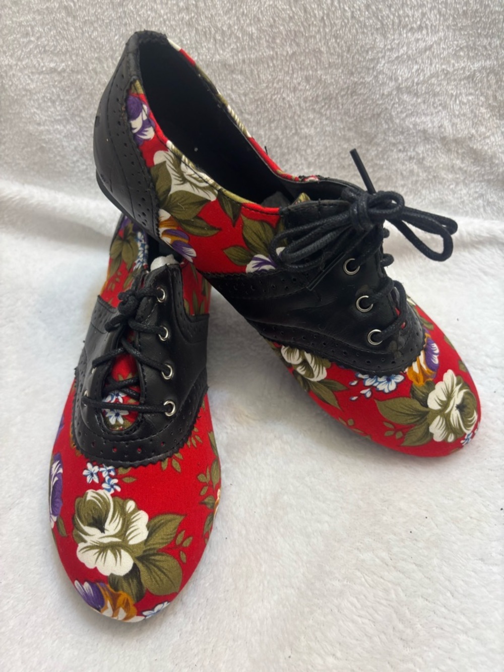 Kali Red Floral Lace-Up Oxford Flats with Black Trim